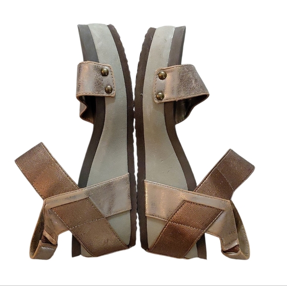 Axxiom Metallic Wedge Sandals Gold And Bronze Evian Open Toe Sandal Size 8 - Picture 2 of 11